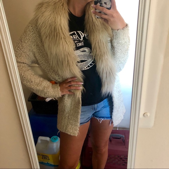 Guess sweater - Picture 3 of 5